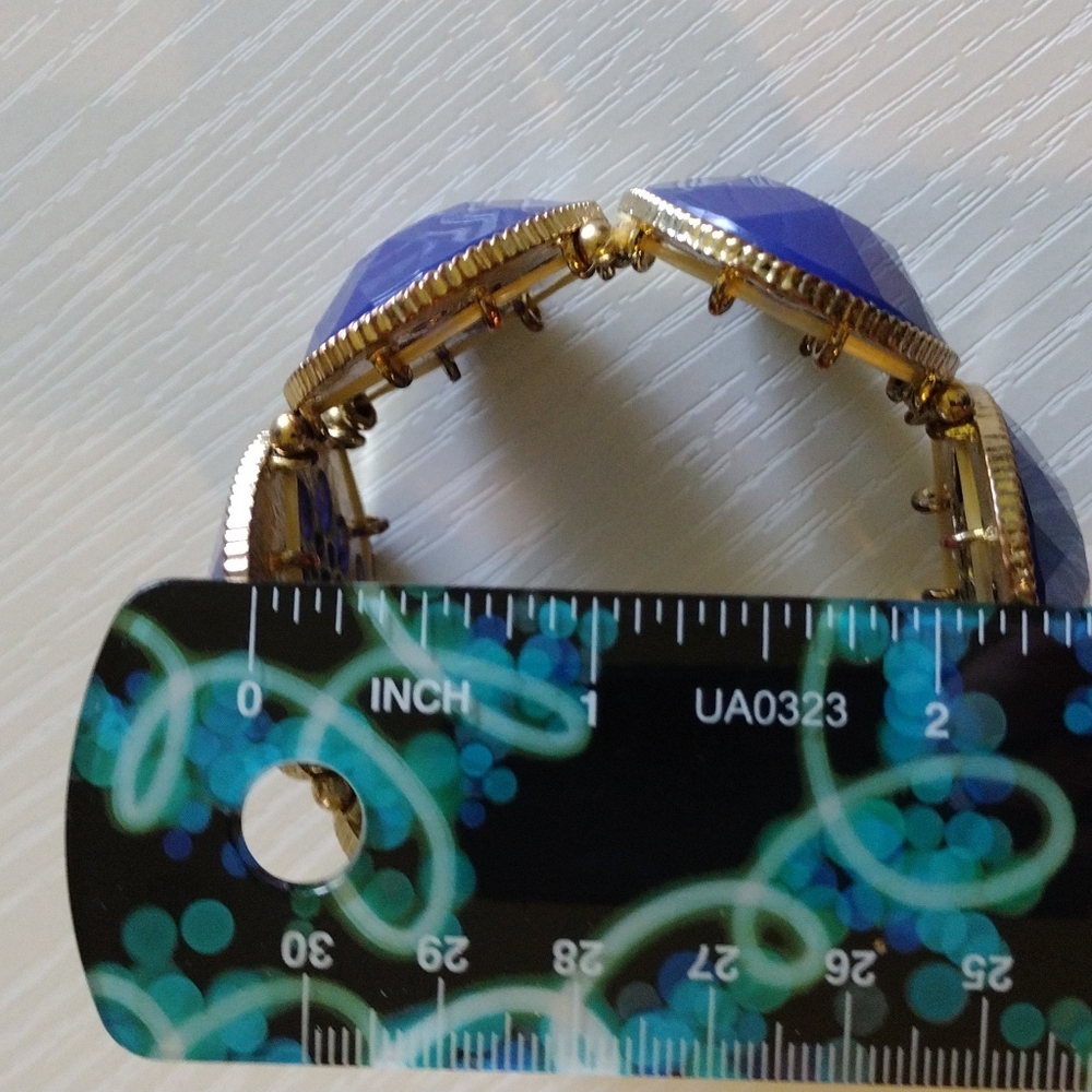 Cute Vintage stretchy bracelet🩵